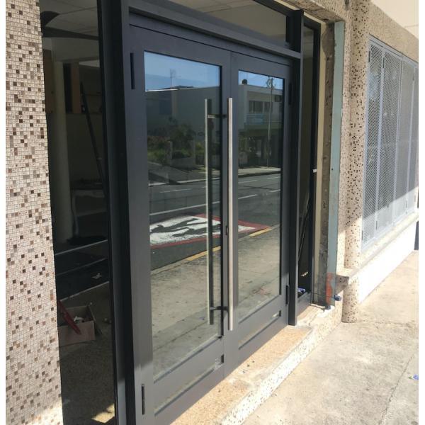Porte d'entrée aluminium